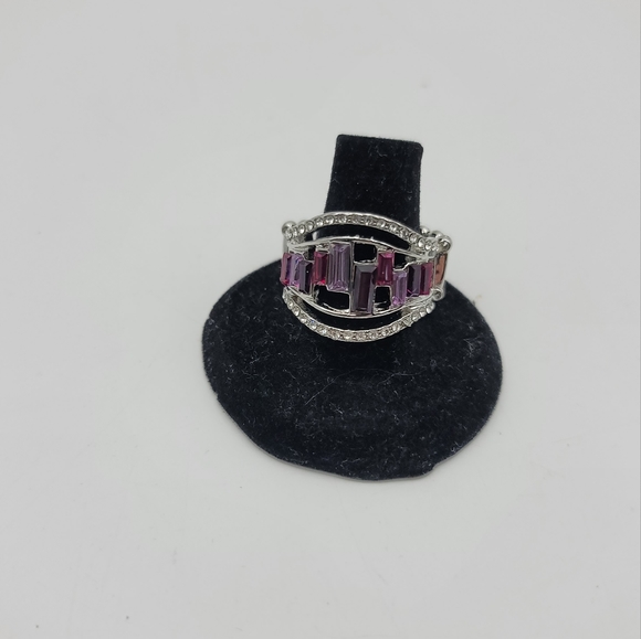 Paparazzi treasure chest charm purple rhinestone ring - Picture 1 of 4
